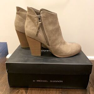 Women’s Michael By Michael Shannon ‘Jenny’ Ginnie Ankle Booties size 8.5